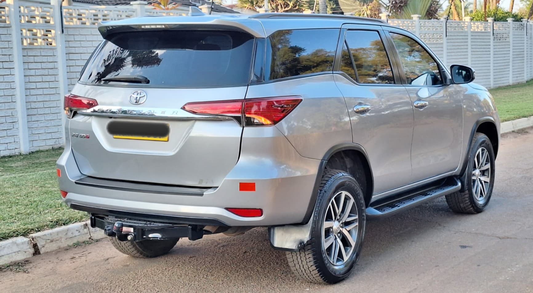 Image 4 Main image 4