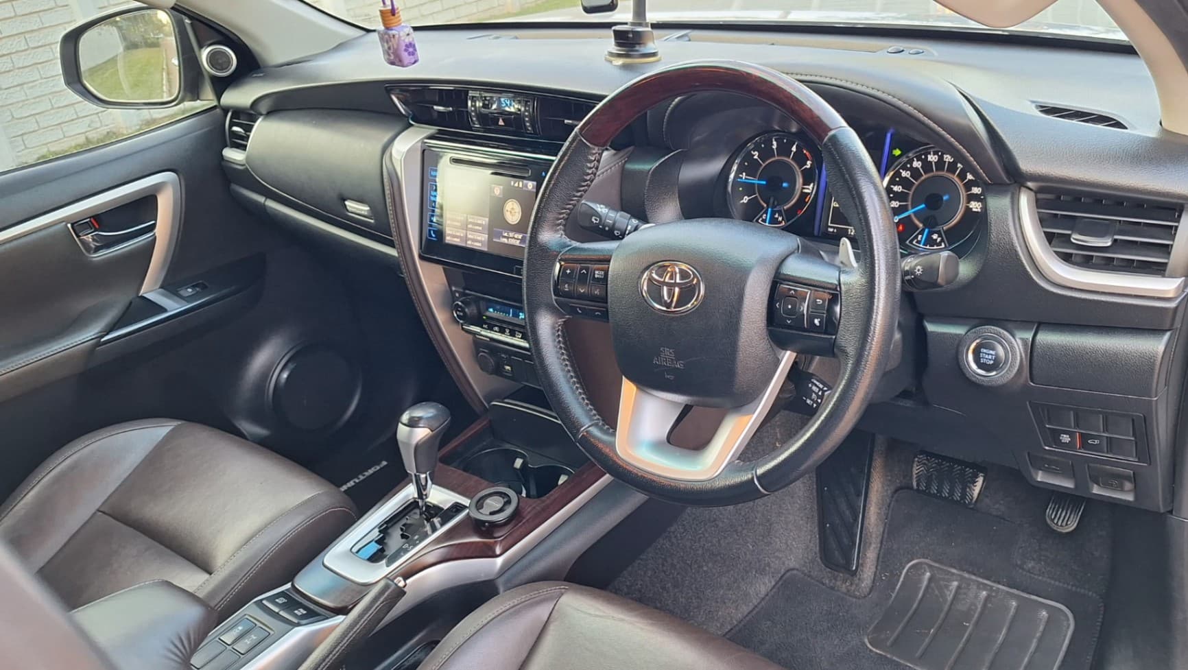 Image 6 Main image 6