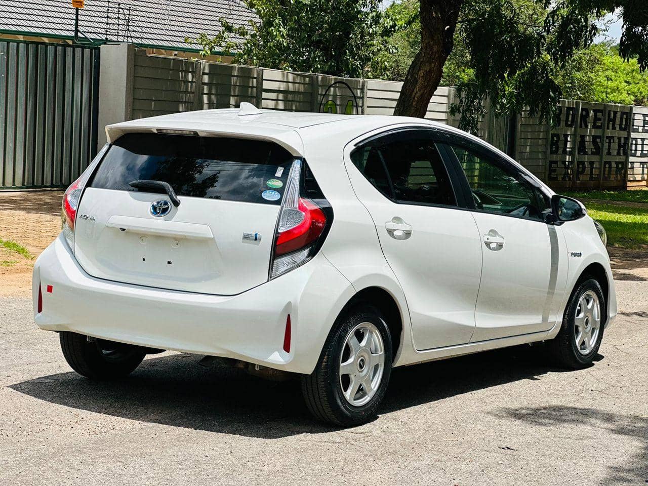 Image 4 Main image 4