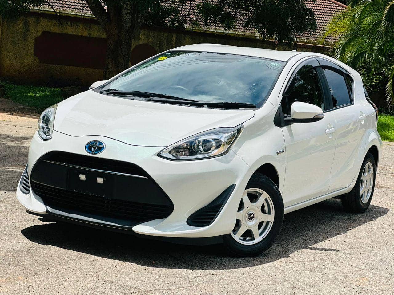 Image 3 Main image 3