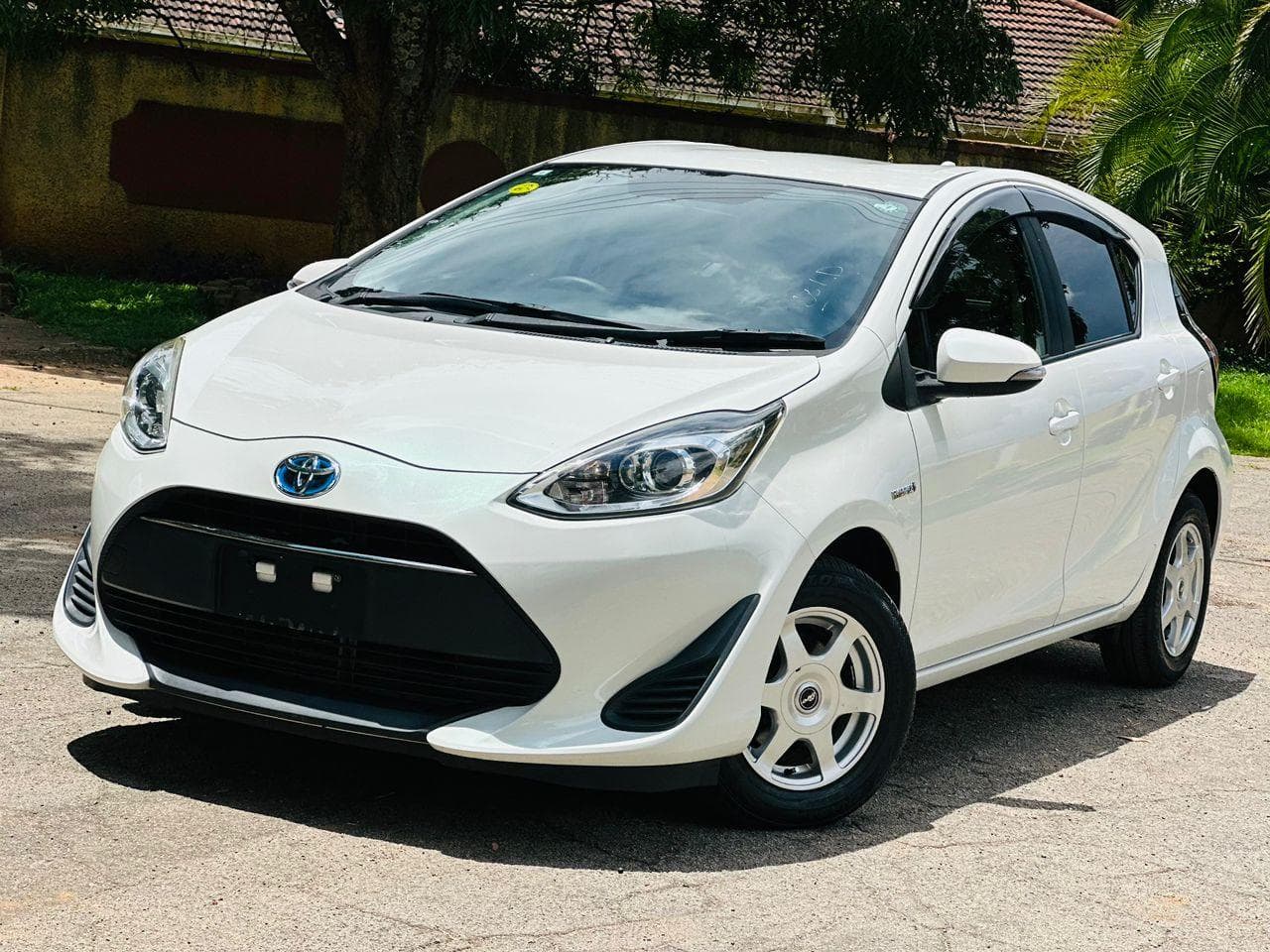 Image 3 Main image 3