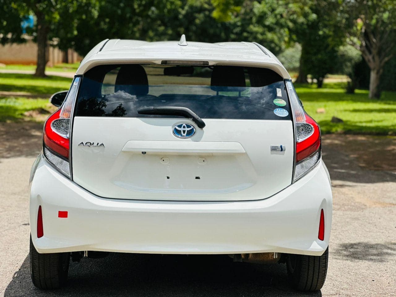 Image 6 Main image 6