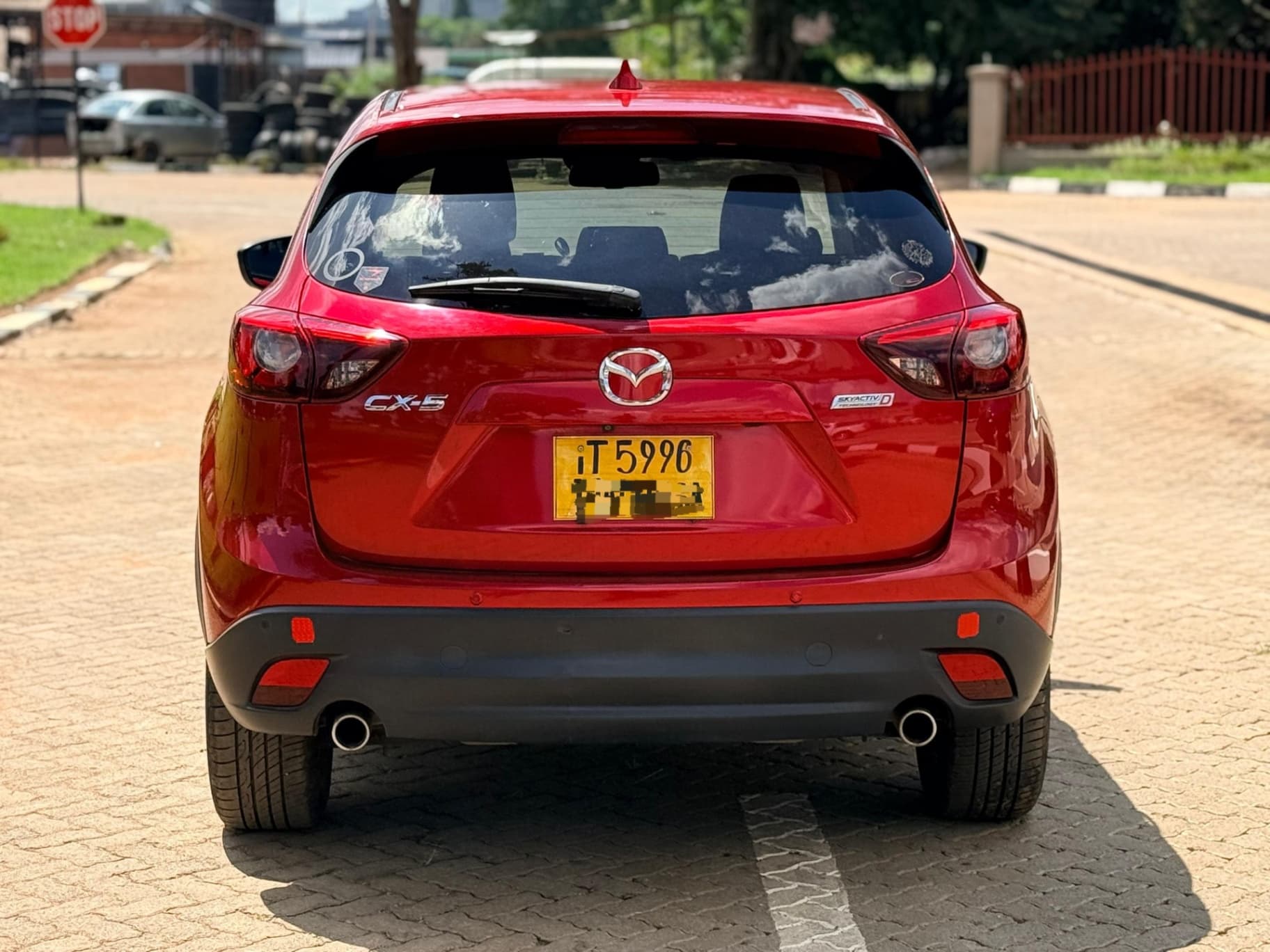 Image 3 Main image 3