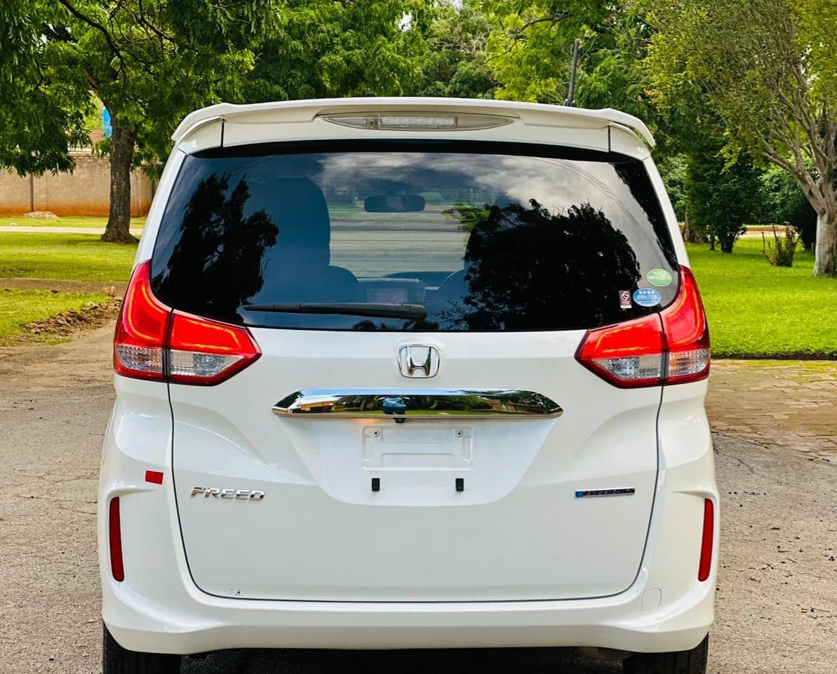 Image 4 Main image 4