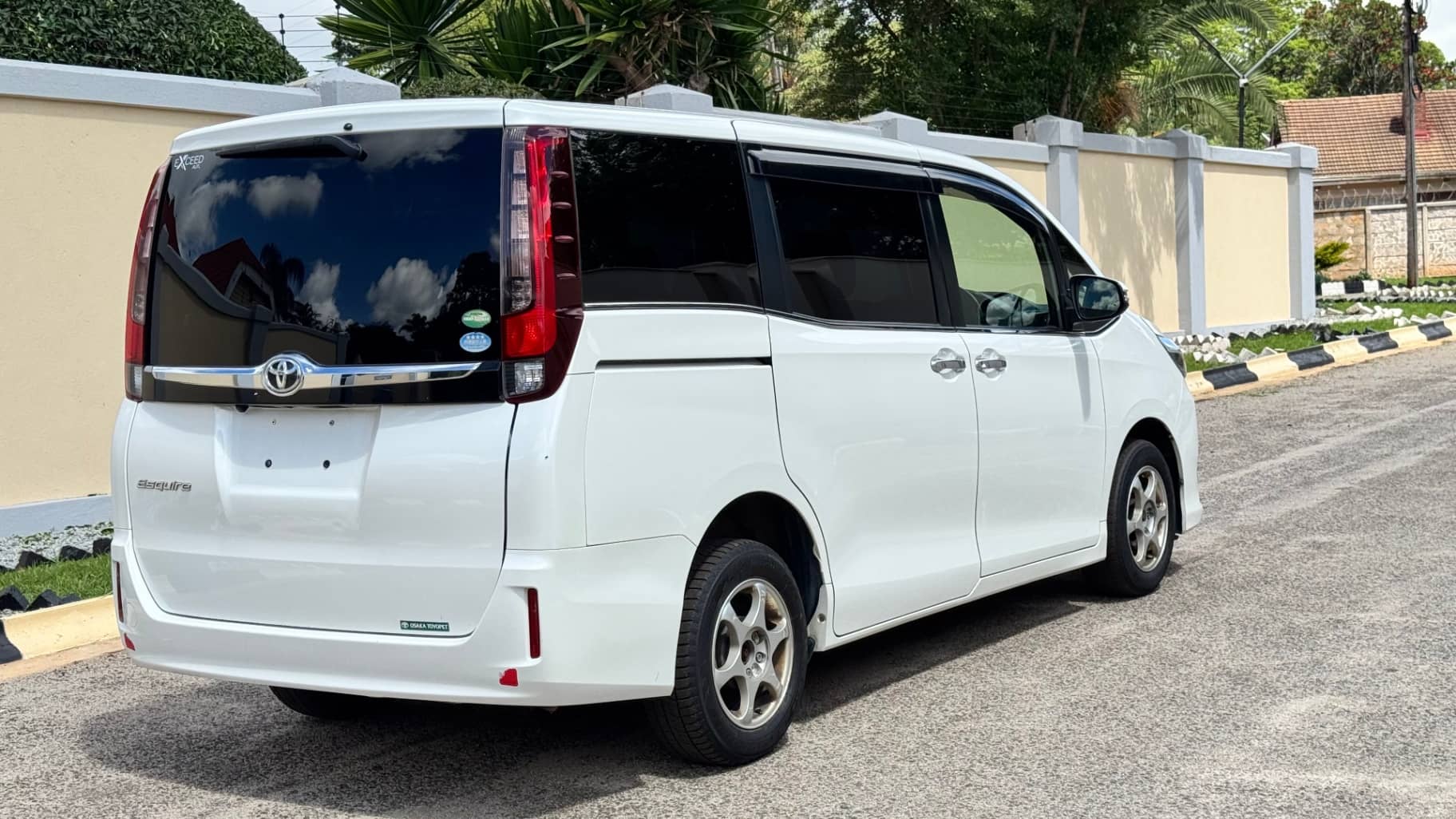 Image 9 Main image 9