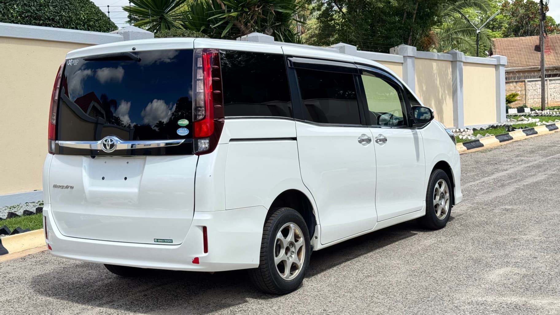 Image 9 Main image 9