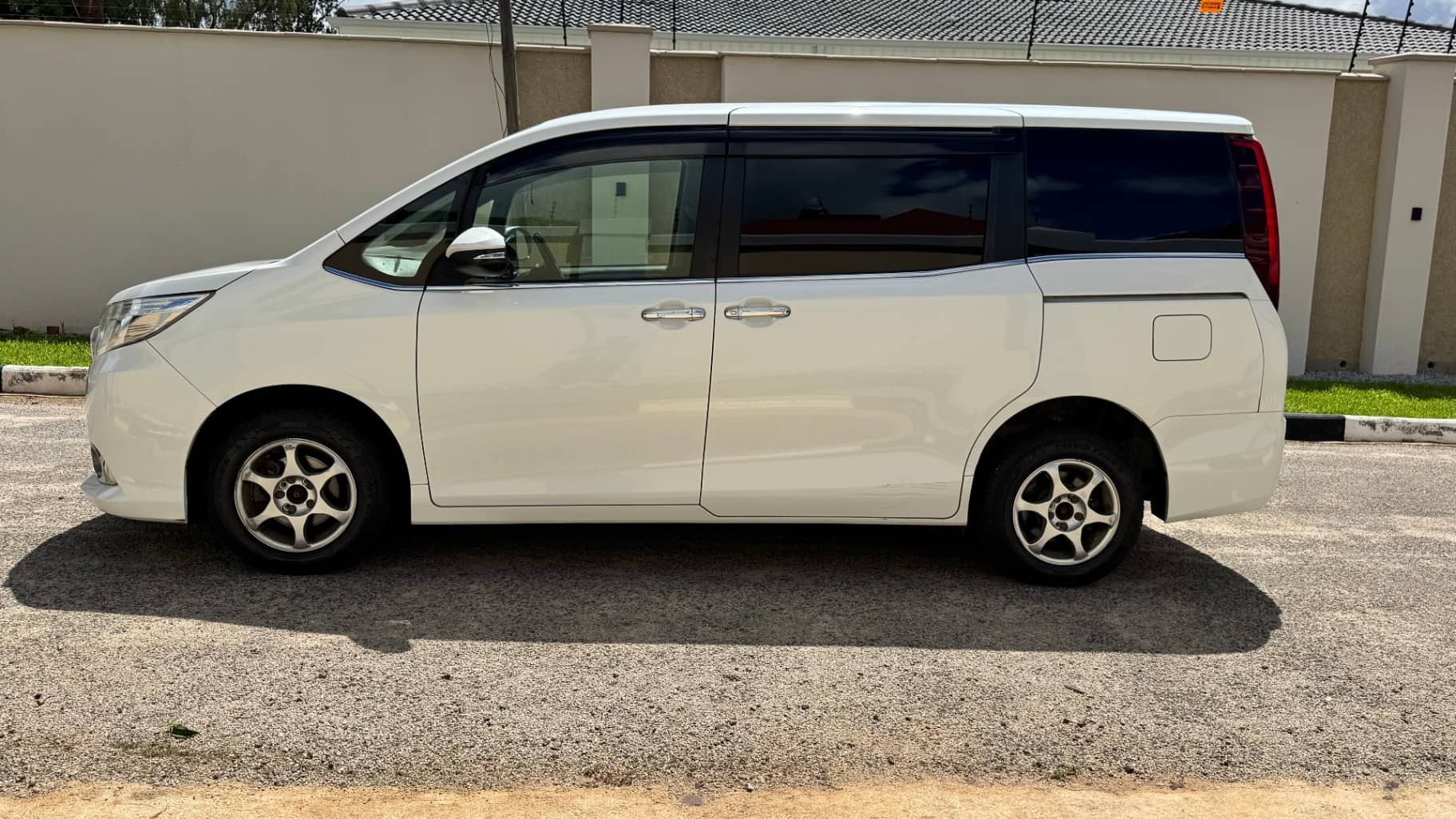 Image 8 Main image 8