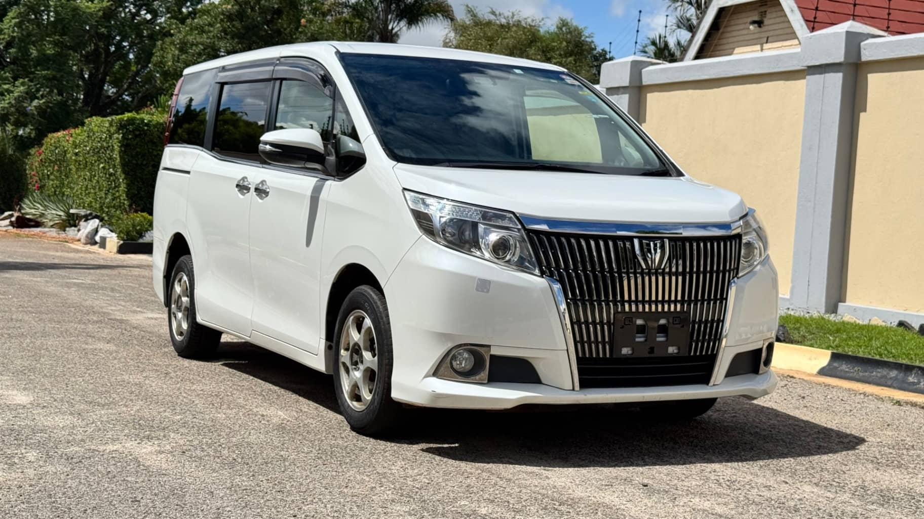 Image 6 Main image 6