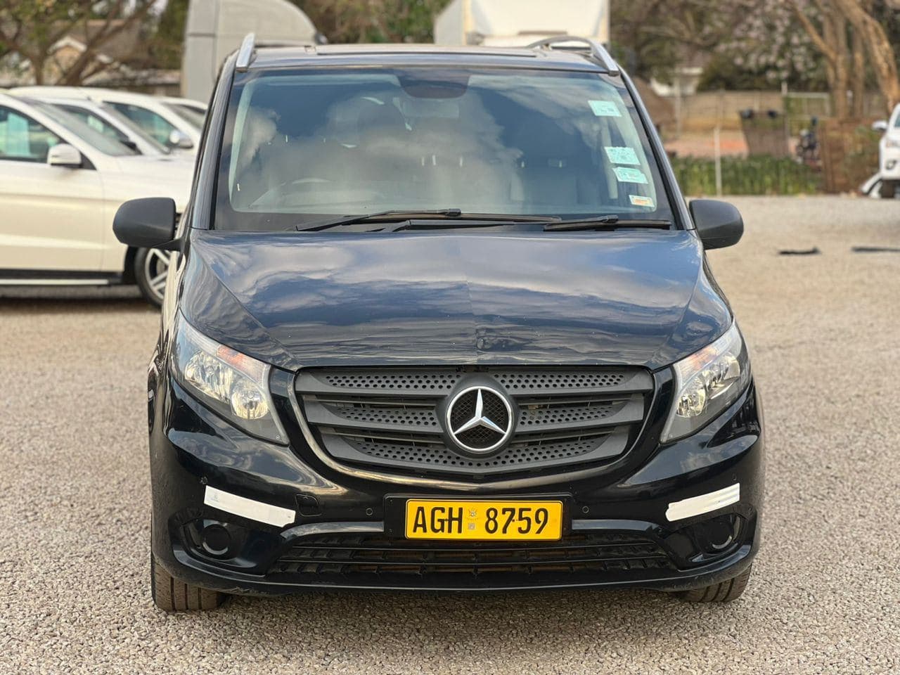 1dbca07c-3e24-4441-8c00-05c7b9d0548c: Vehicle: Mercedes Benz