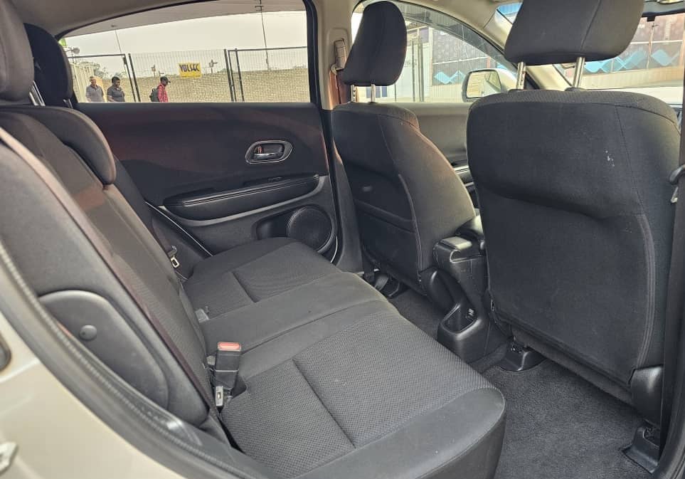 Image 9 Main image 9