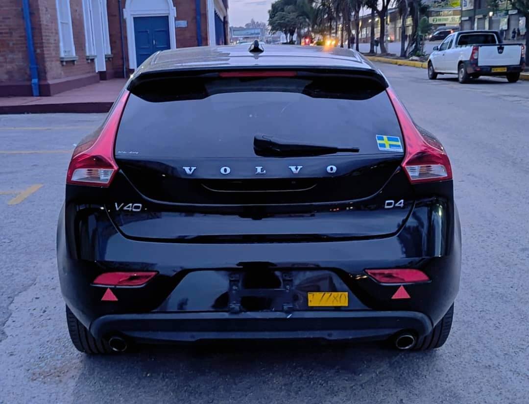 Image 4 Main image 4