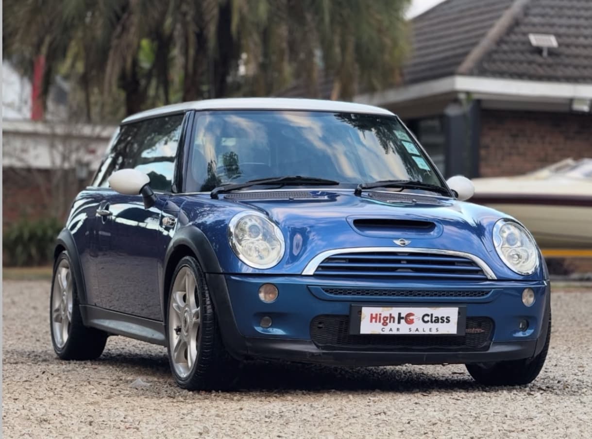 276ce45b-f98b-4486-88b6-d84887bb62d4: Vehicle: Mini Cooper