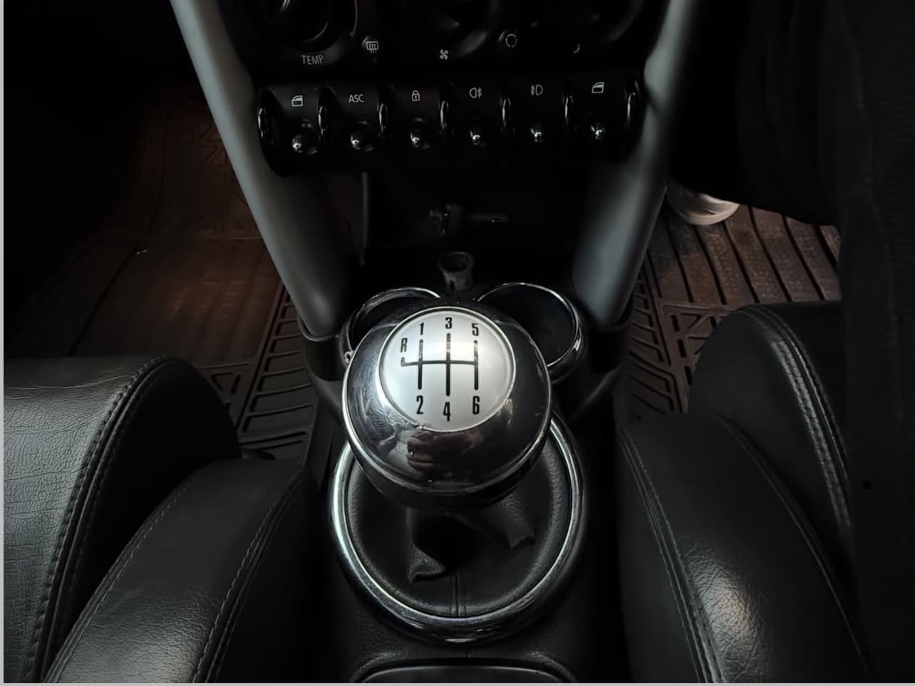 Image 8 Main image 8