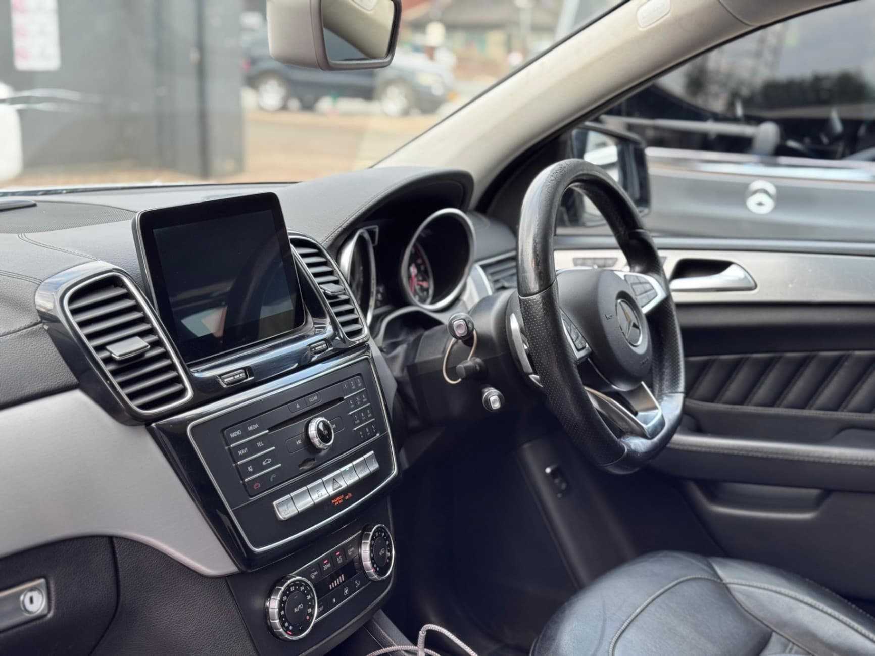 Image 8 Main image 8