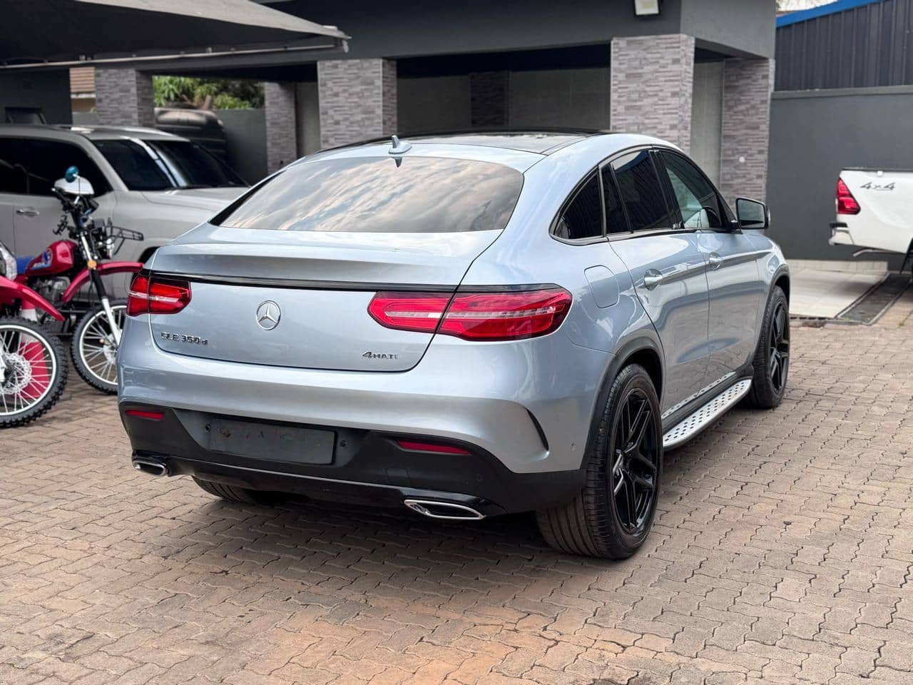 Image 6 Main image 6