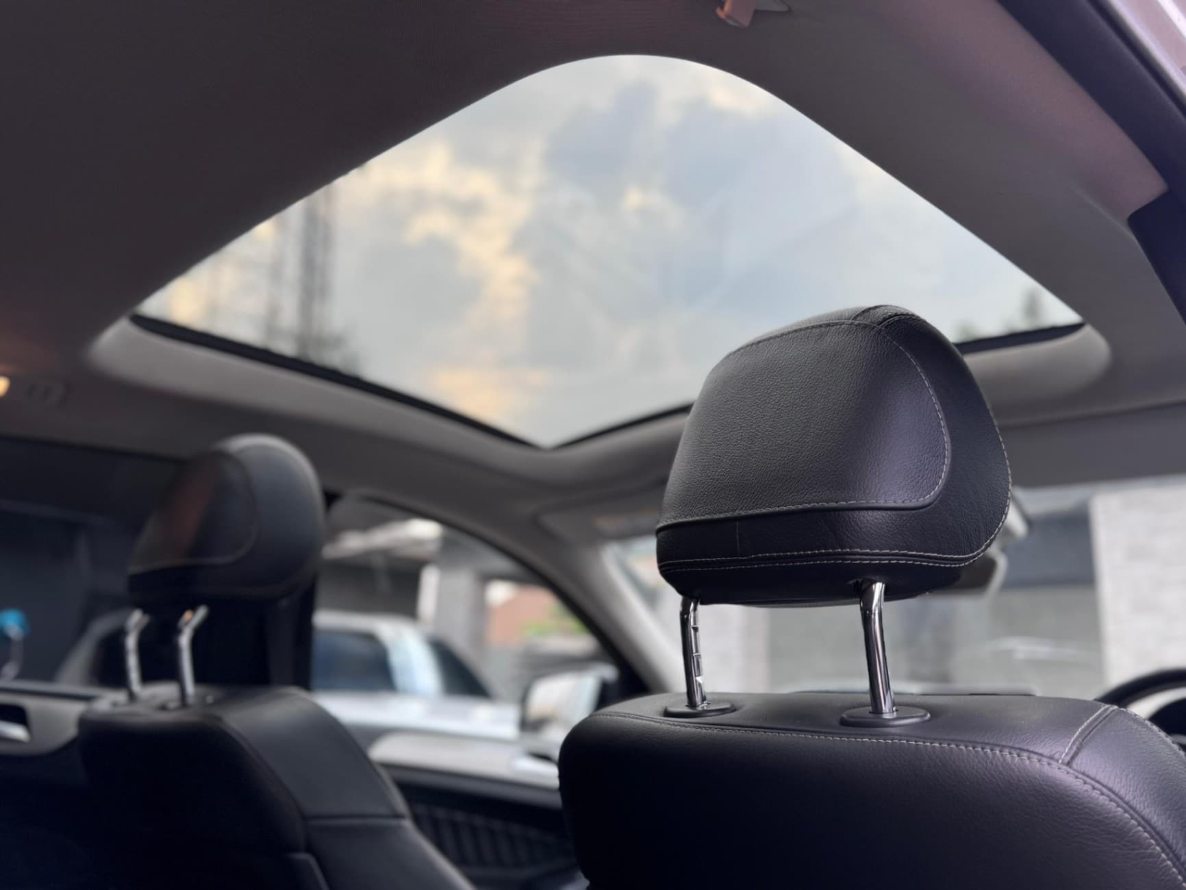 Image 9 Main image 9