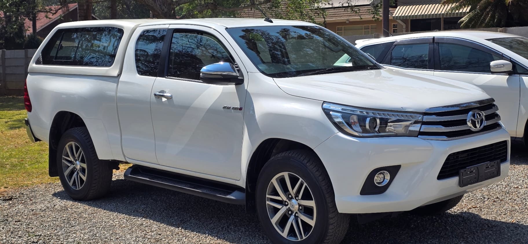 2b78faf1-4f75-40a4-8728-05d443368d5f: Vehicle: Toyota