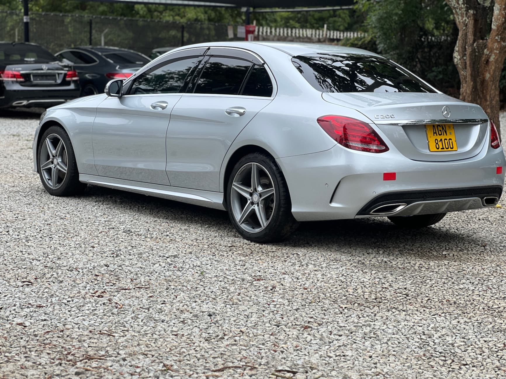 Image 4 Main image 4