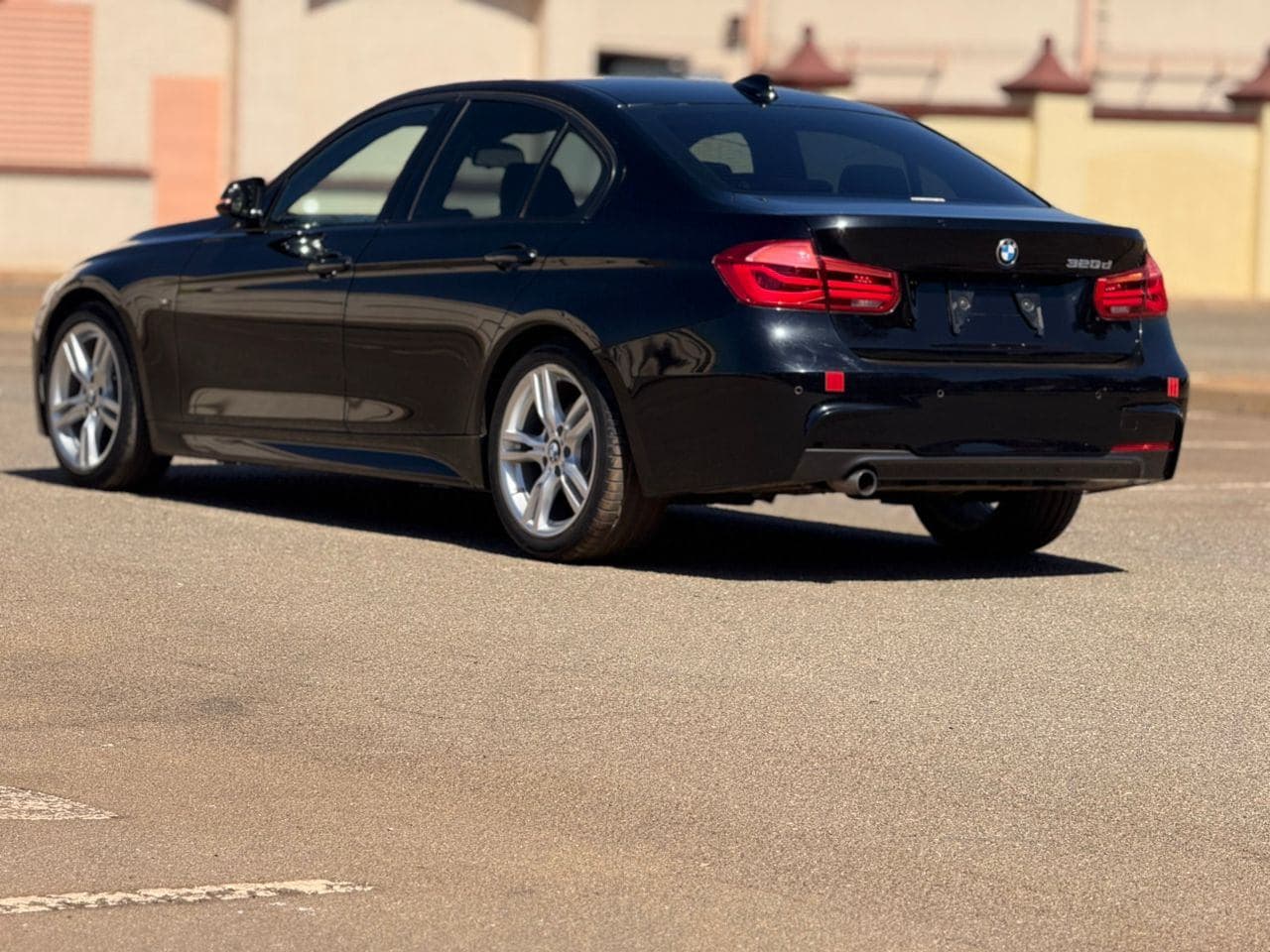 Image 6 Main image 6