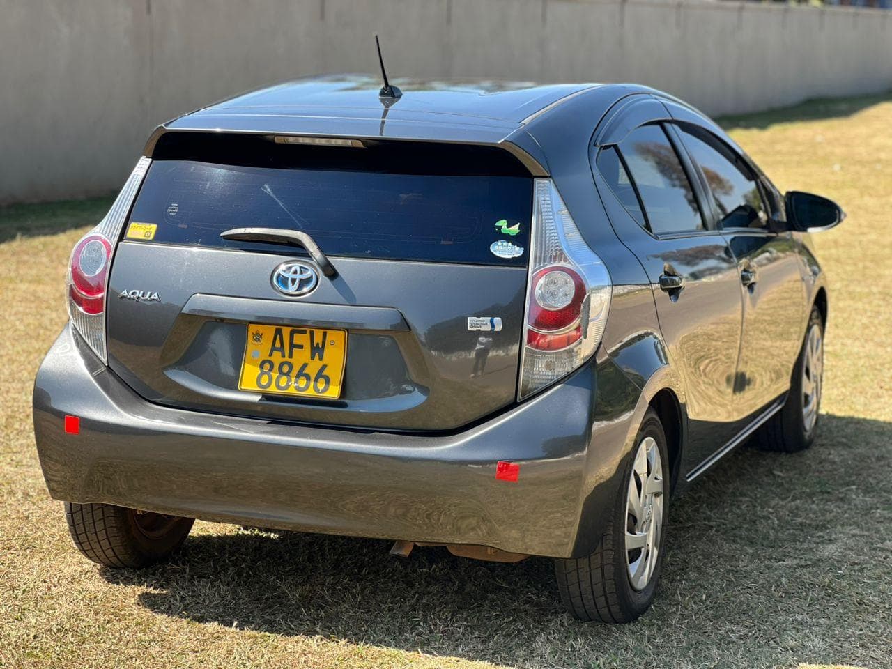 Image 4 Main image 4