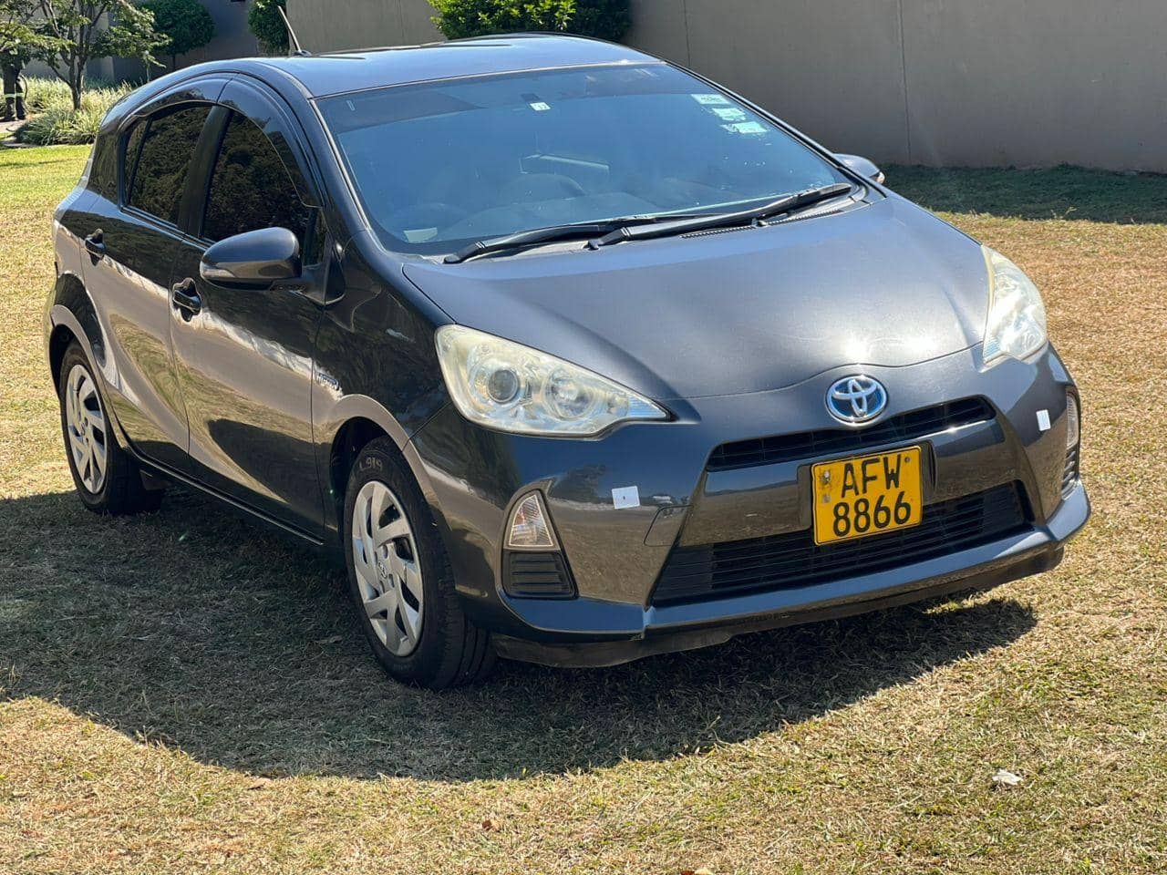 Image 3 Main image 3