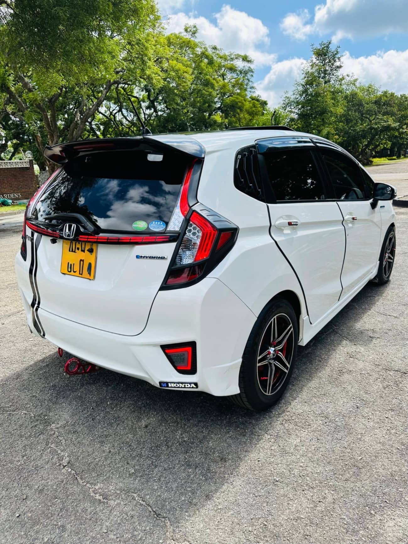 Image 3 Main image 3