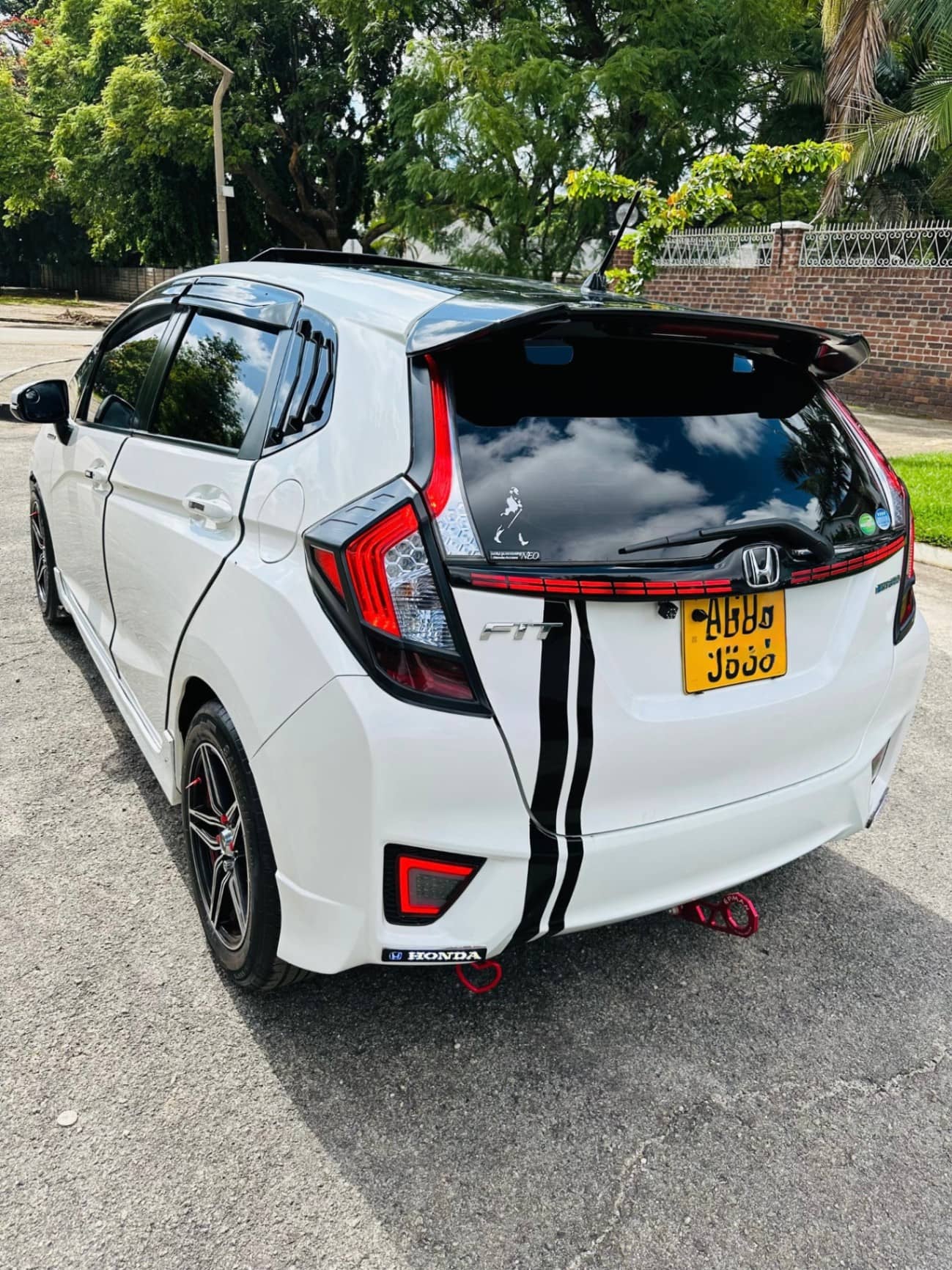 Image 4 Main image 4