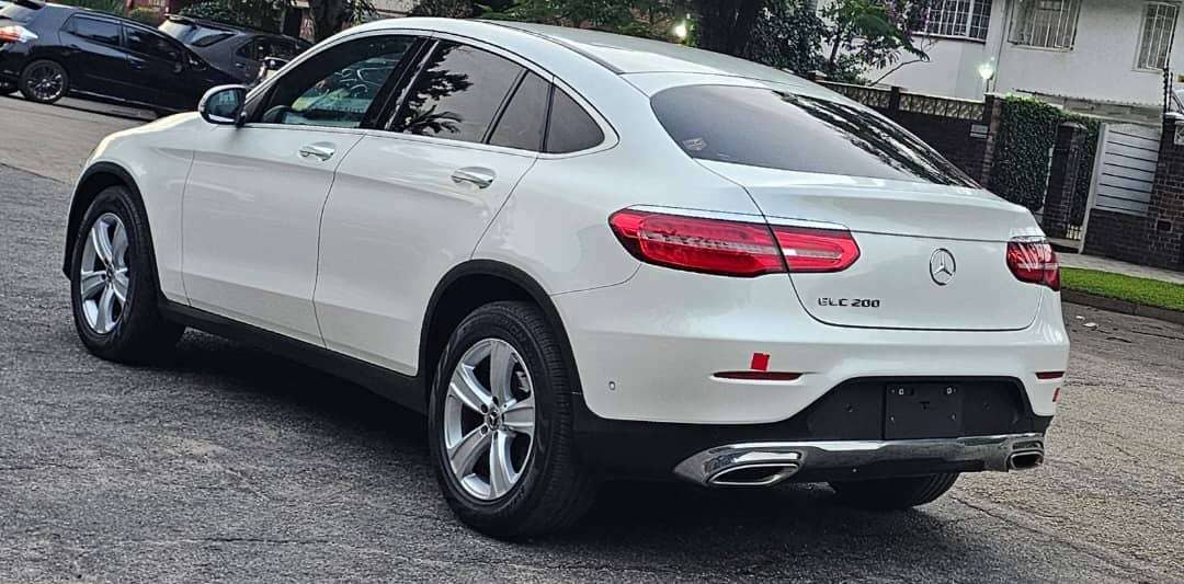 Image 4 Main image 4