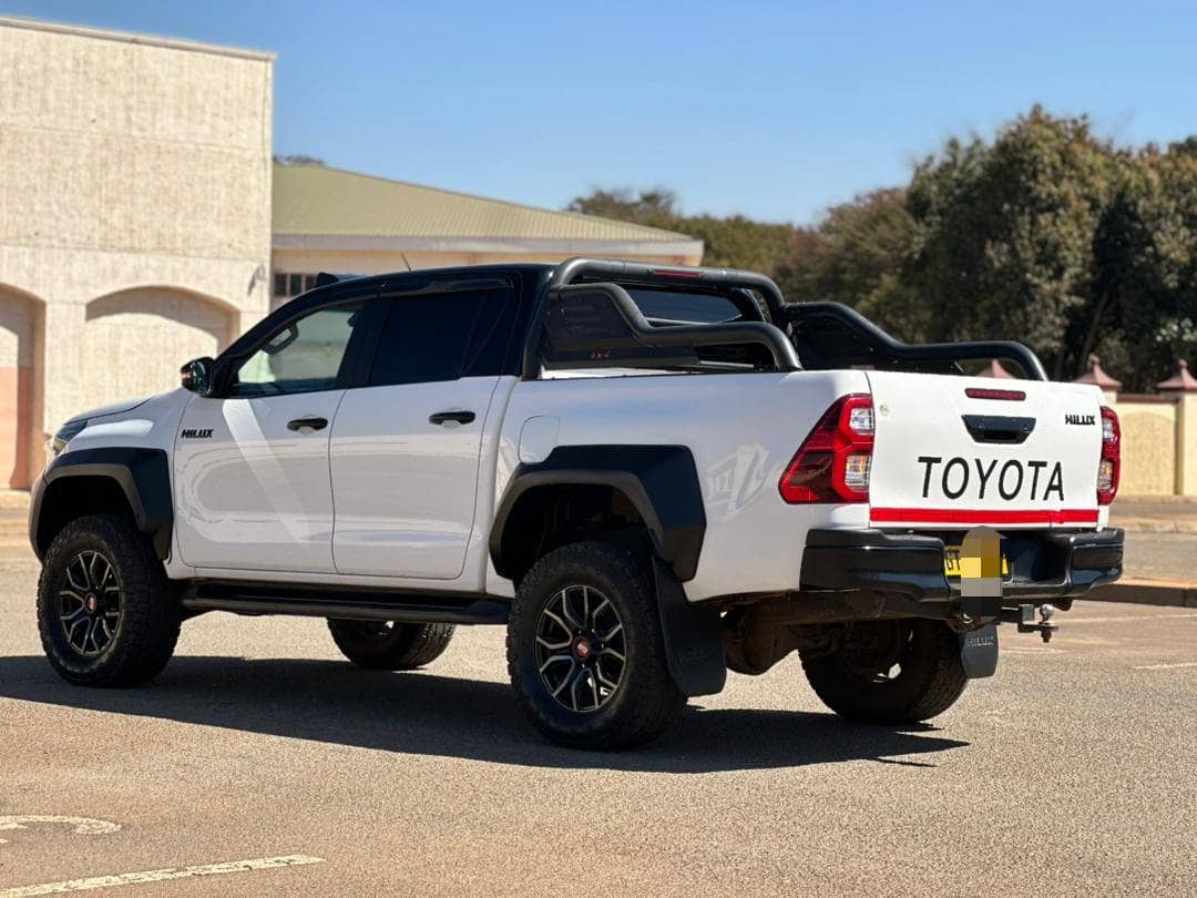 Image 5 Main image 5