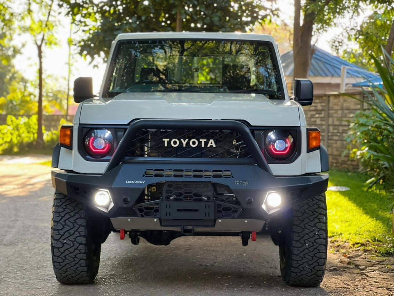 Image 3 Main image 3