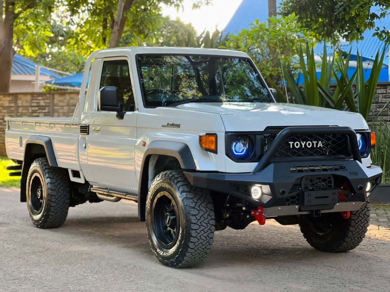 50181c92-f5dd-4c4f-8aec-1113cc7508ed: Vehicle: TOYOTA