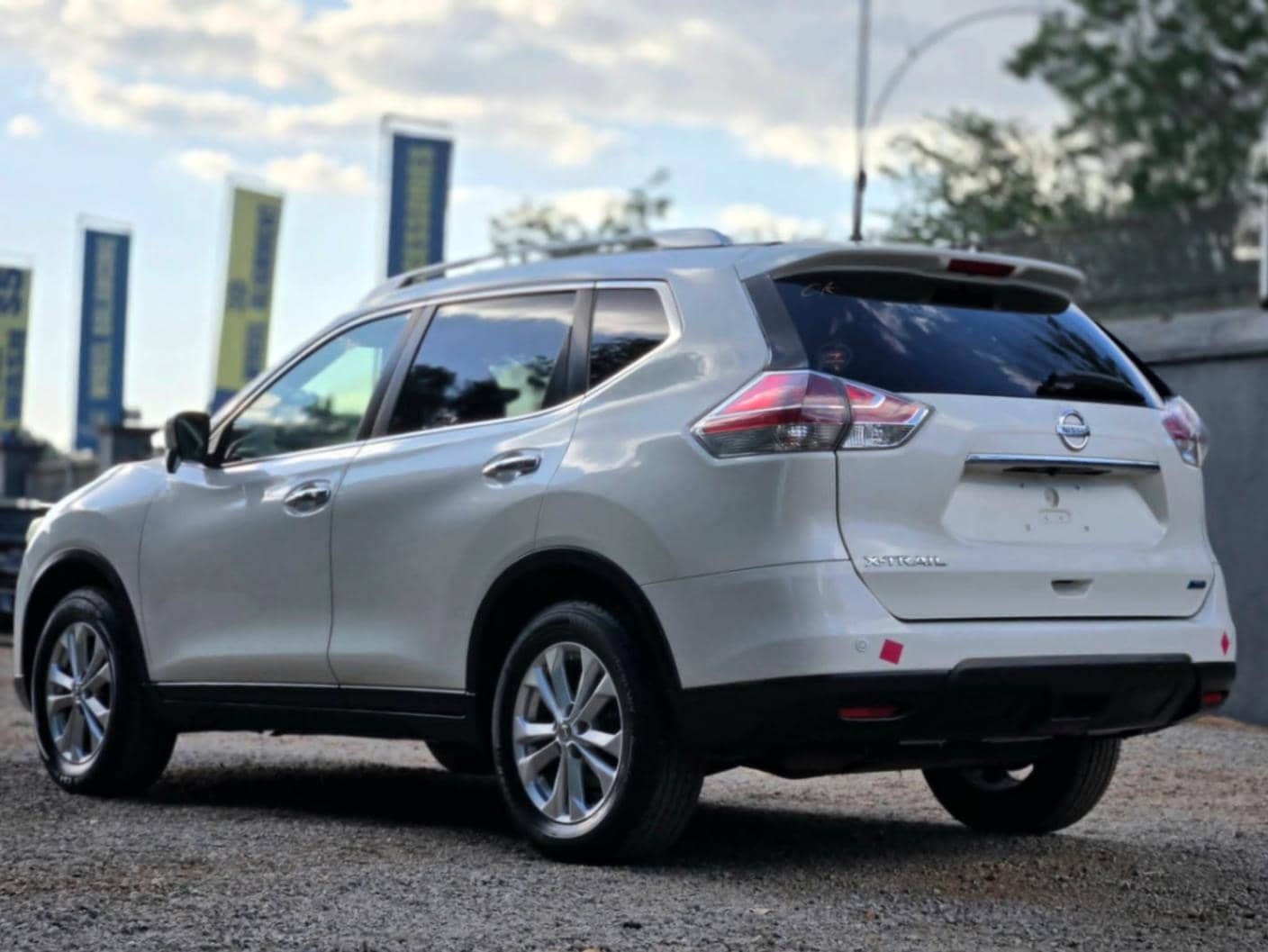 Image 4 Main image 4