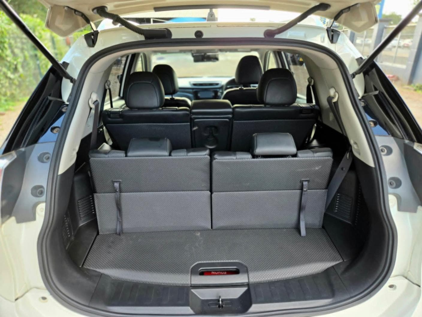 Image 10 Main image 10