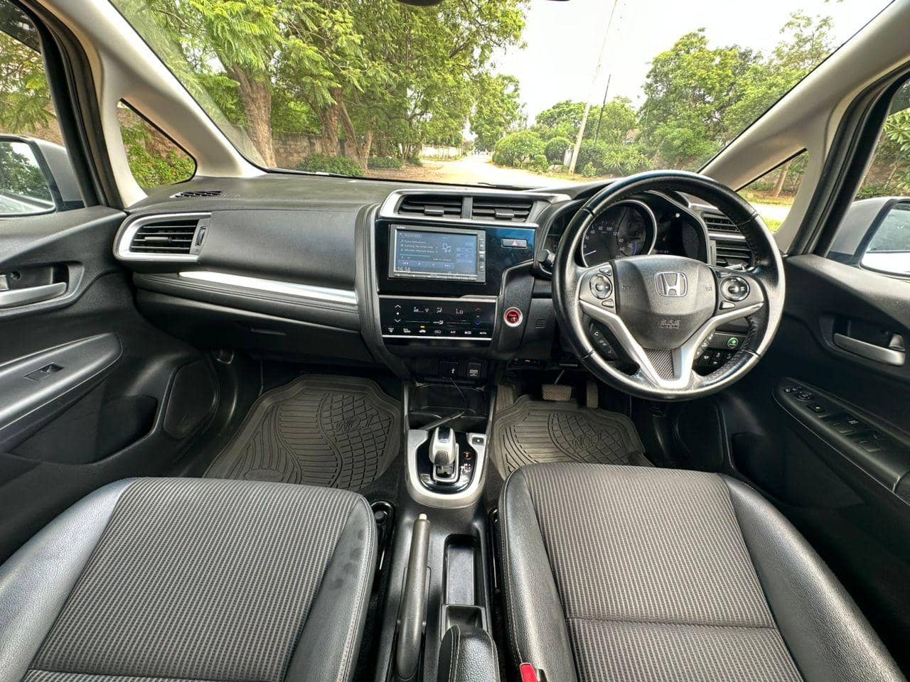 Image 7 Main image 7