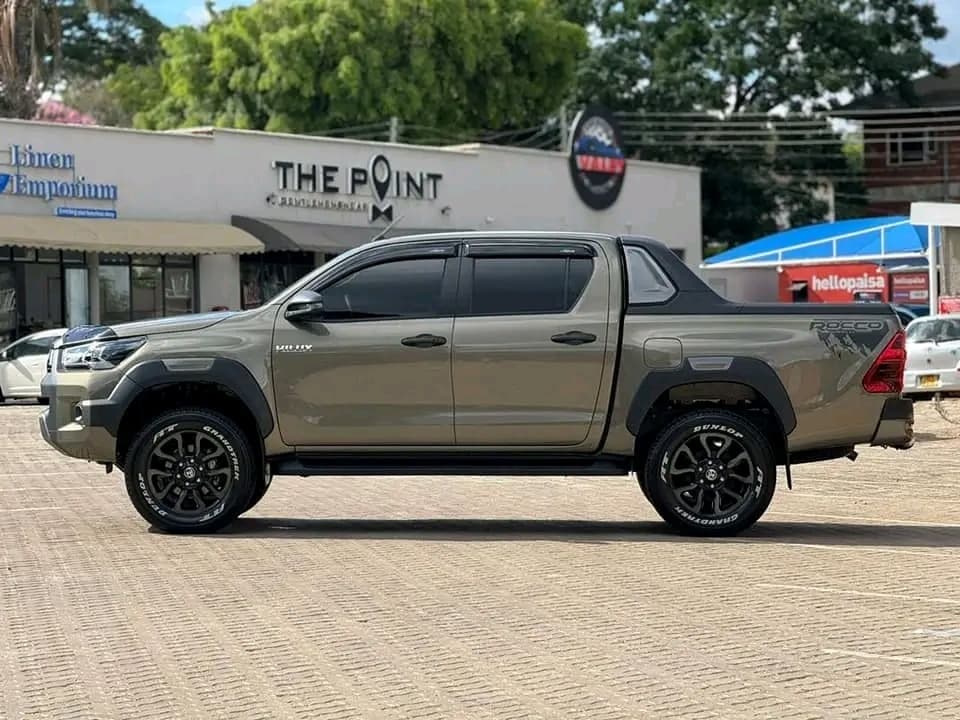 Image 3 Main image 3