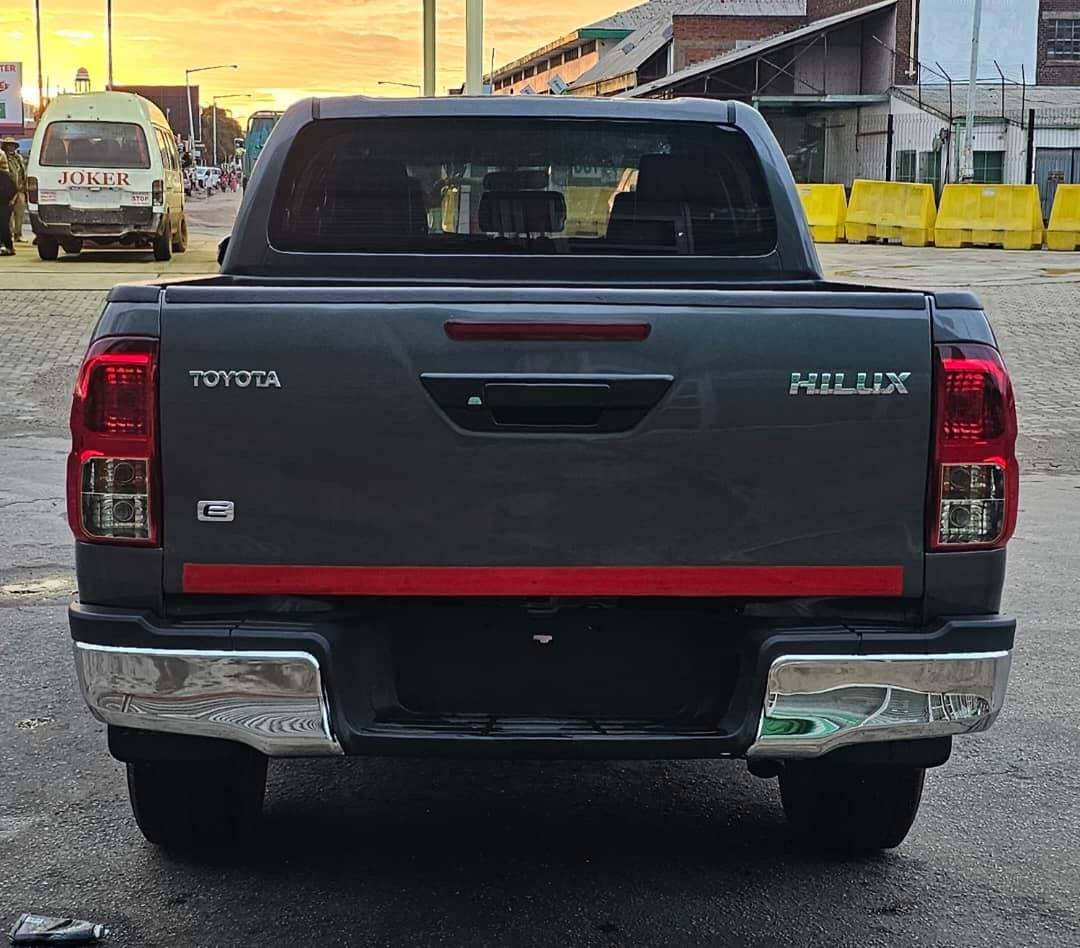 Image 6 Main image 6