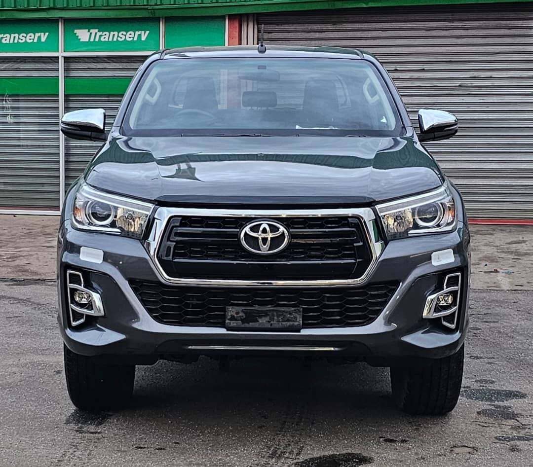 5b44c670-7c72-4b90-8966-3529382d63a1: Vehicle: TOYOTA