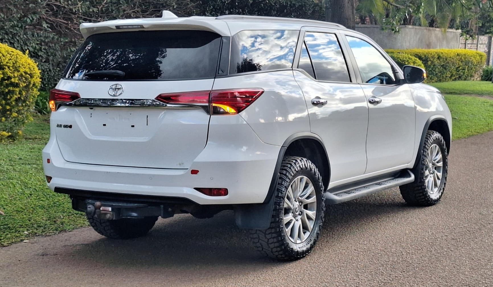 Image 3 Main image 3