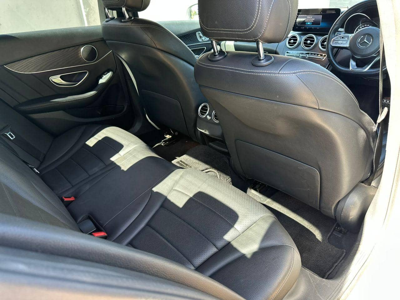 Image 4 Main image 4