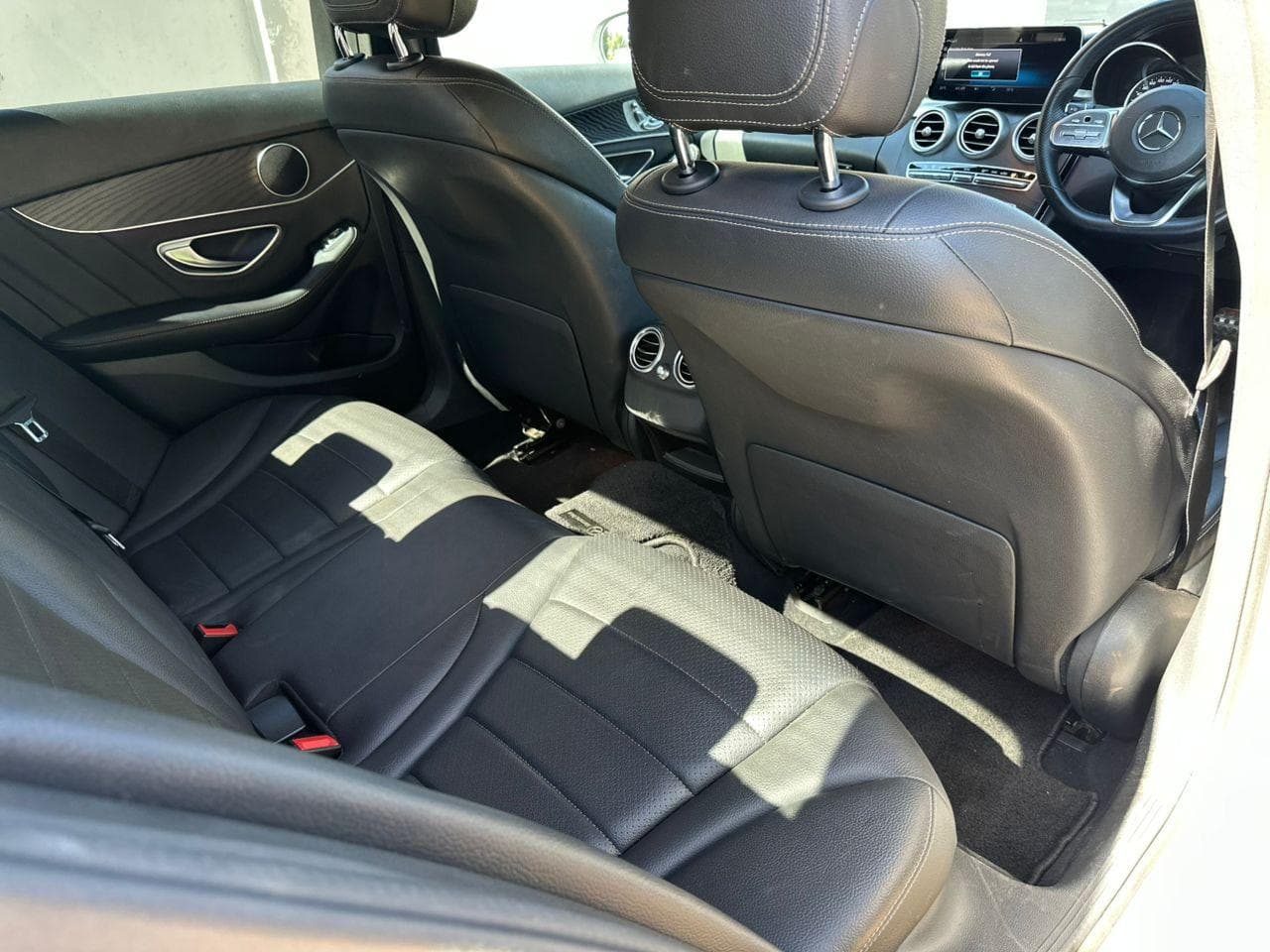 Image 4 Main image 4