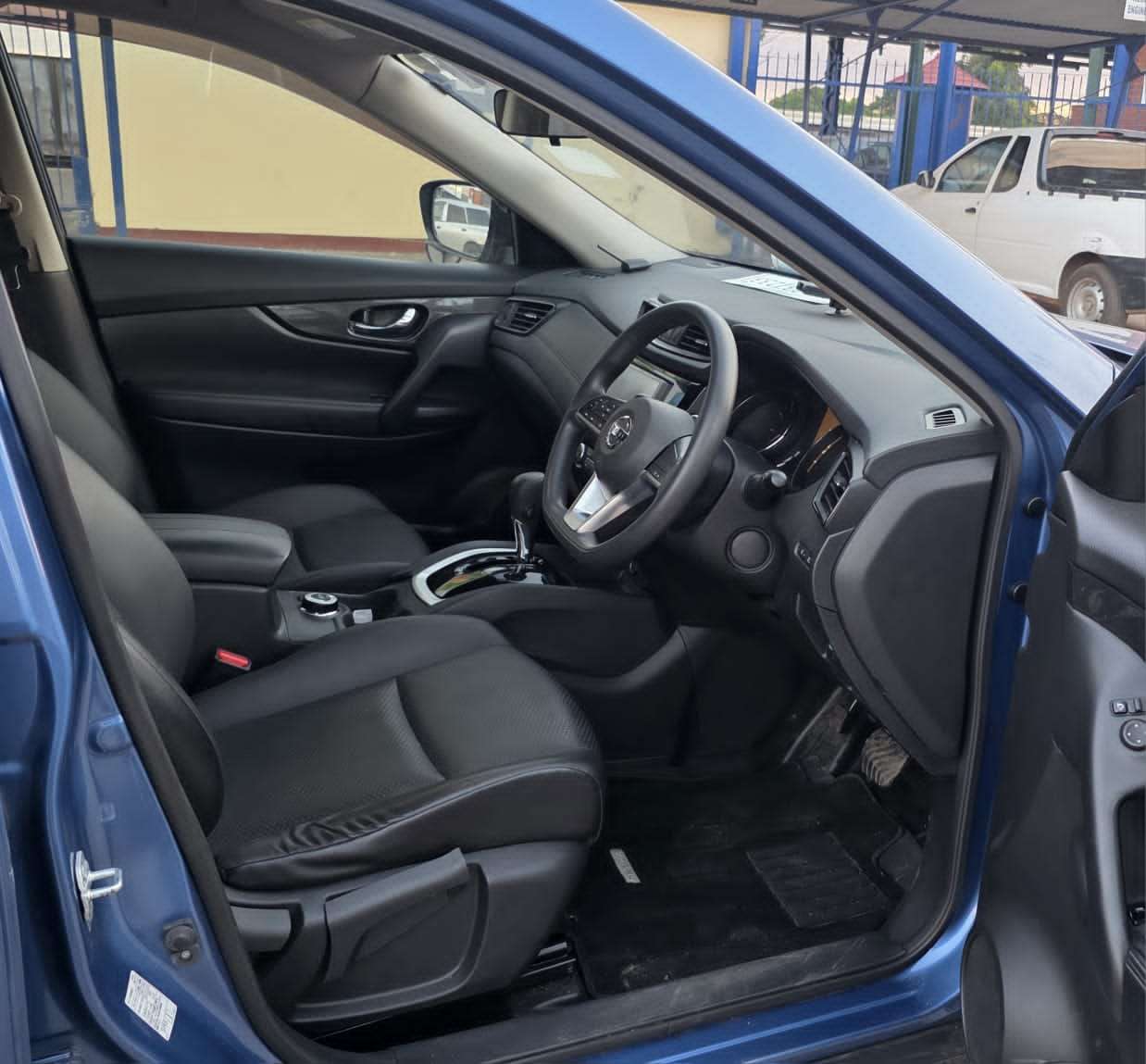 Image 10 Main image 10