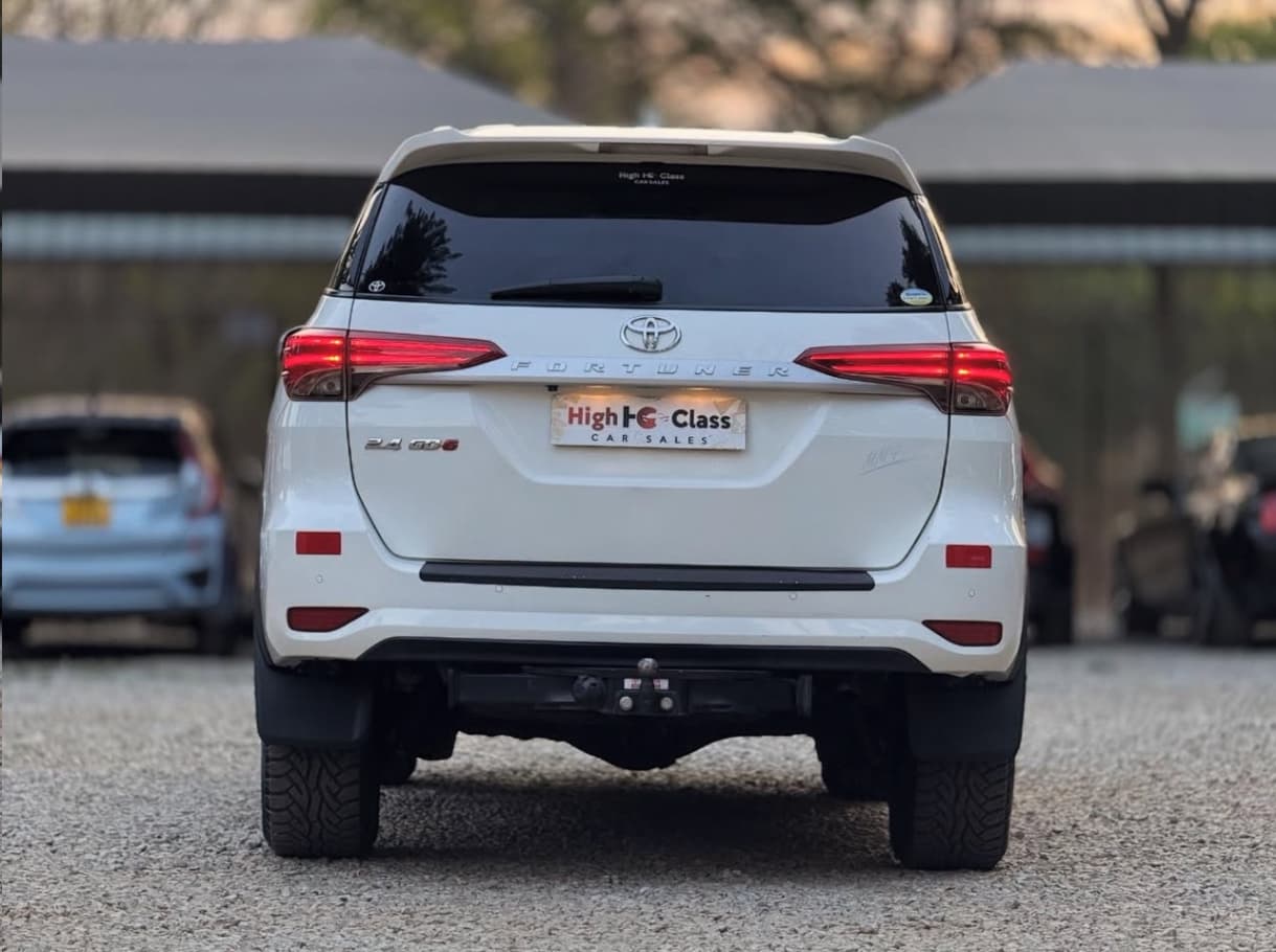 Image 5 Main image 5