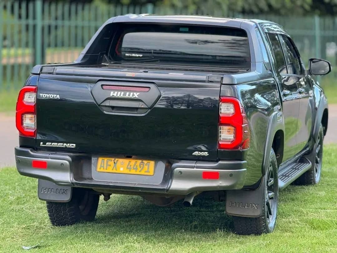 Image 4 Main image 4