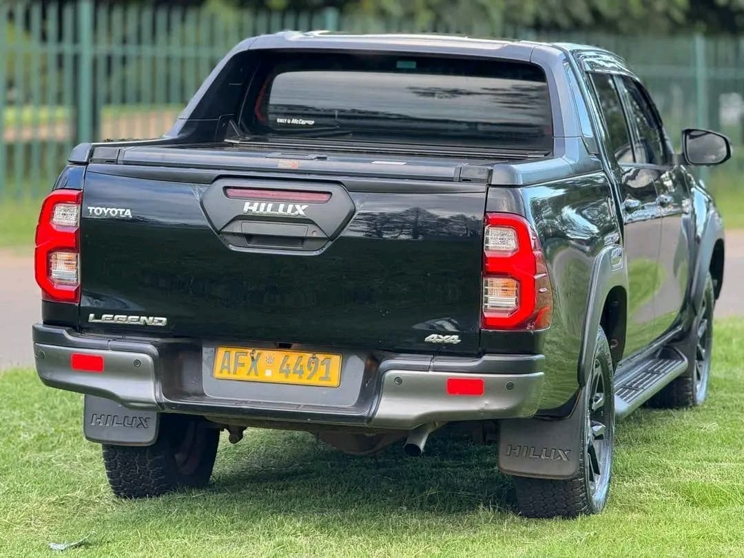 Image 4 Main image 4