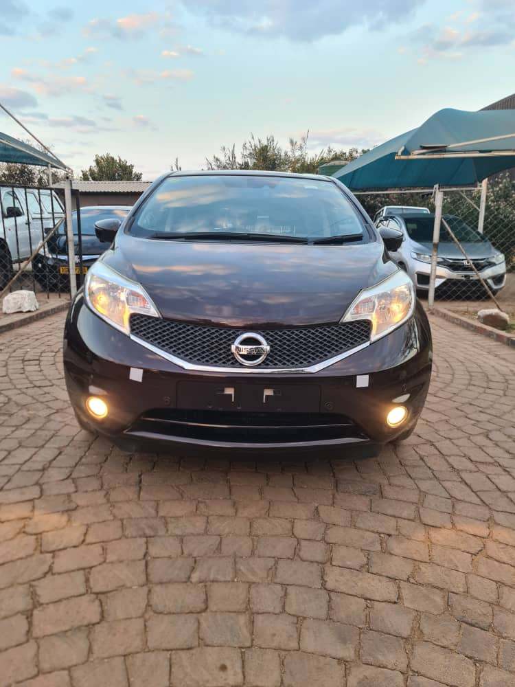 a304e03b-c8f3-437a-b830-7320a68edec2: Vehicle: Nissan