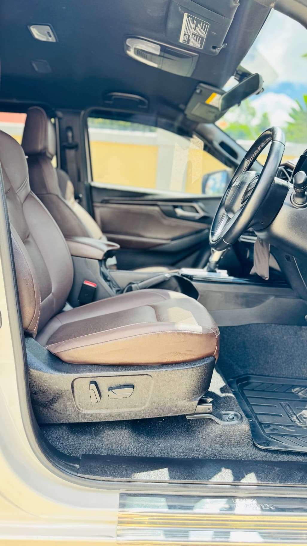 Image 9 Main image 9