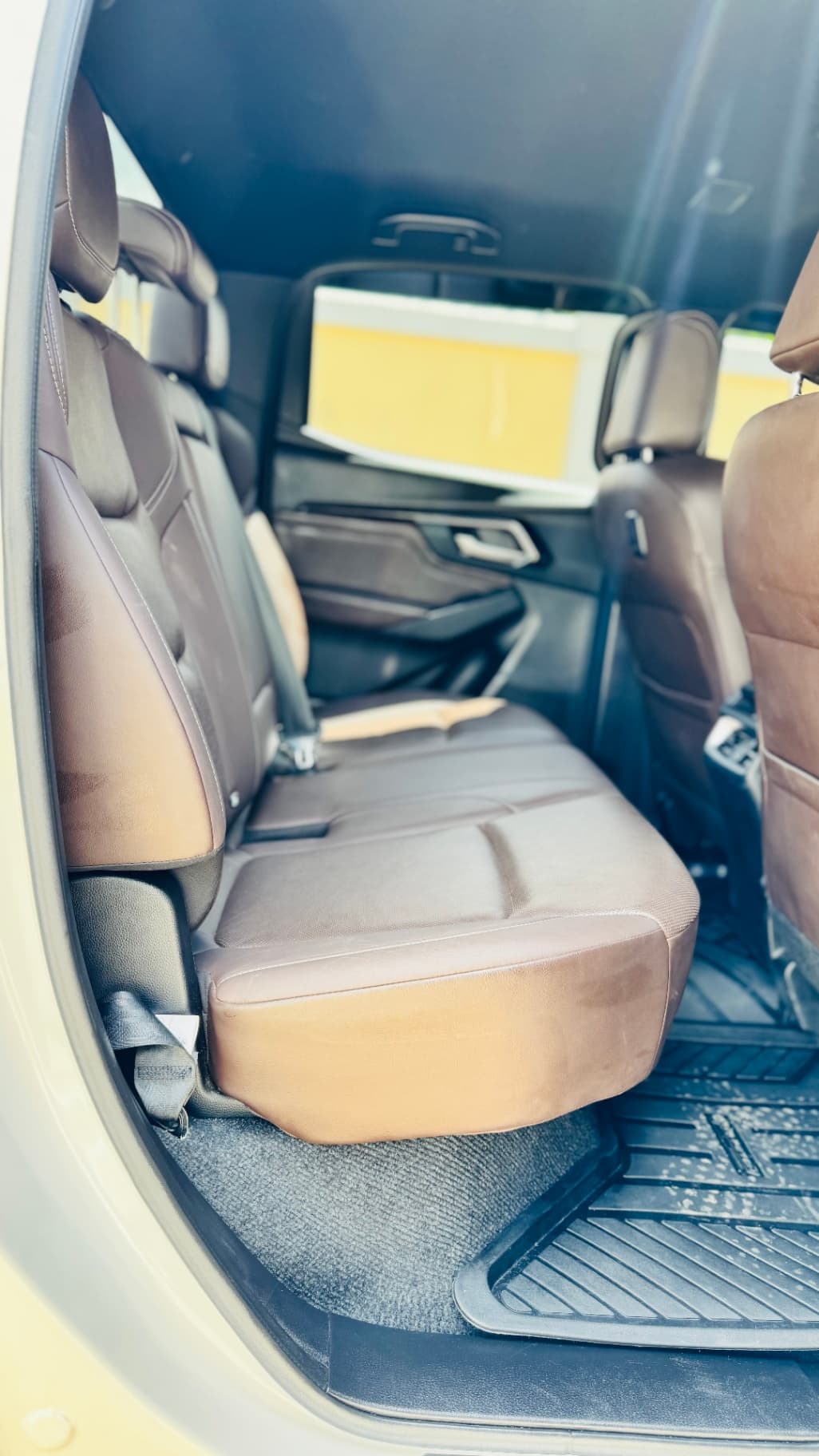 Image 10 Main image 10