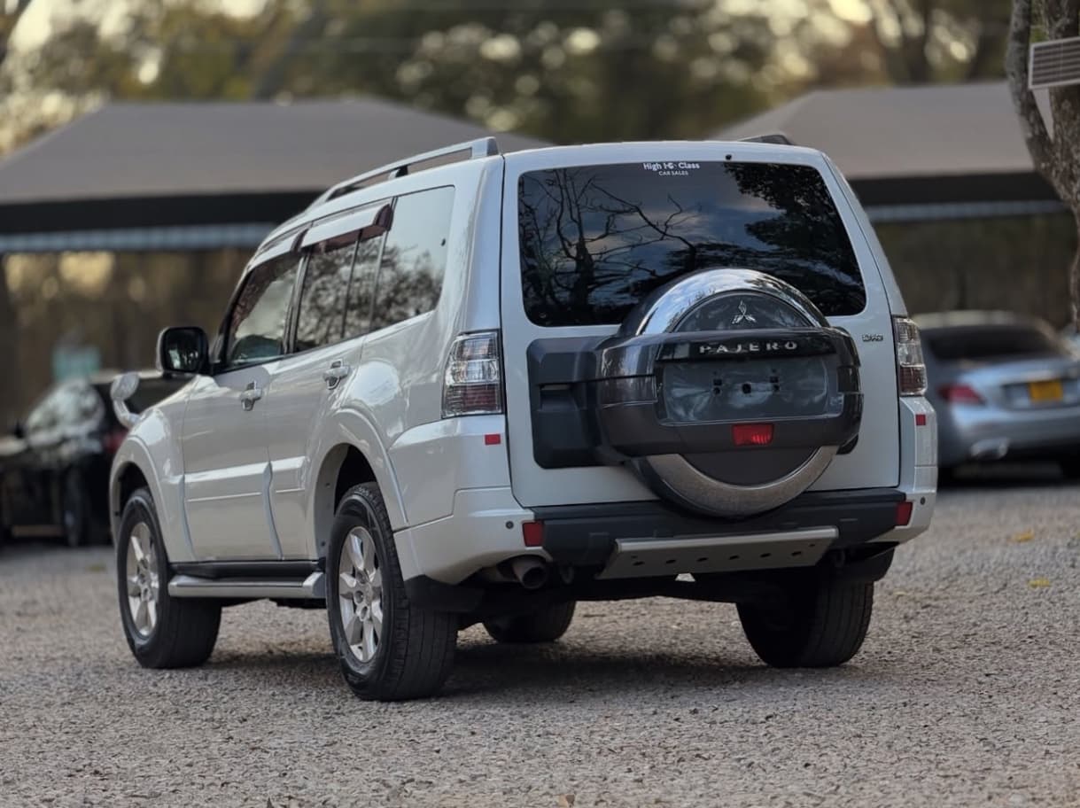 Image 4 Main image 4