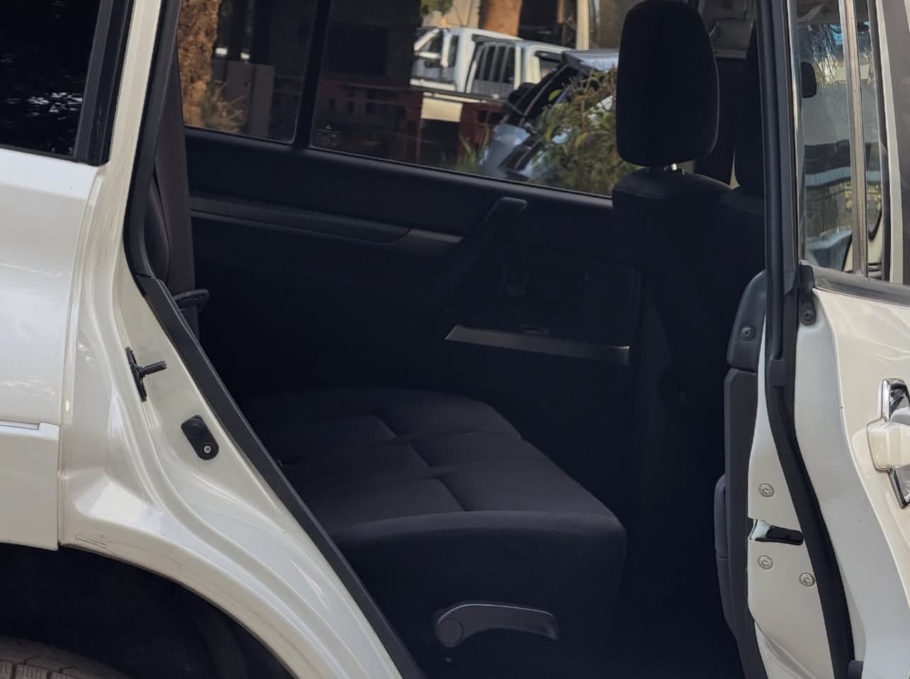 Image 9 Main image 9