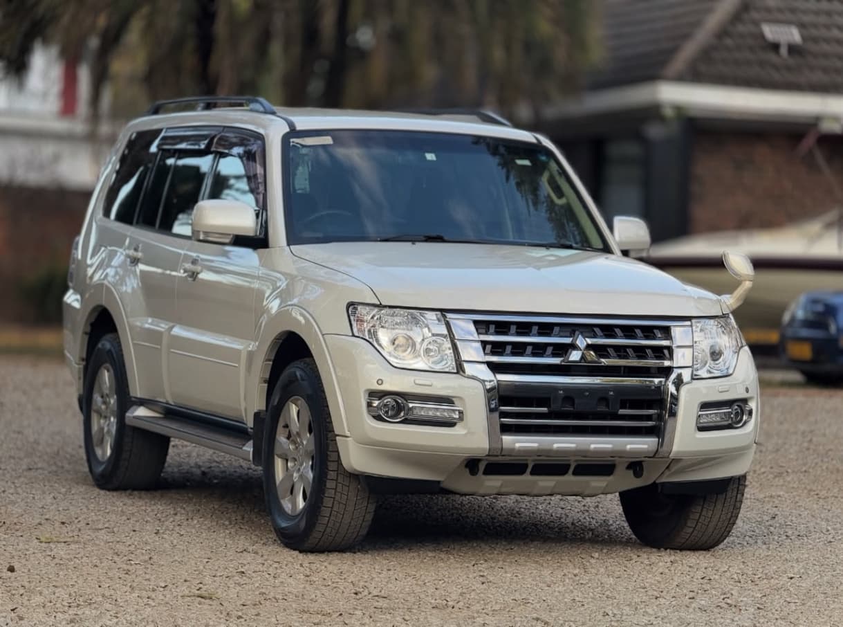 a760904d-bf5e-43a1-af23-c2e90e3aaaff: Vehicle: Mitsubishi